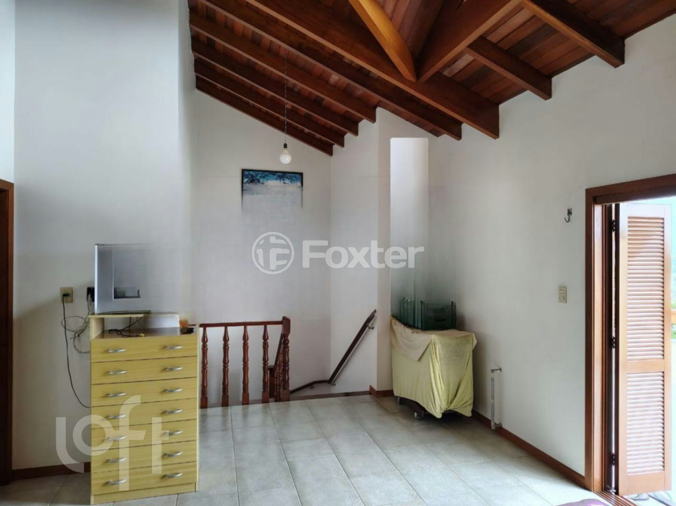 Casa à venda com 3 quartos, 254m² - Foto 18