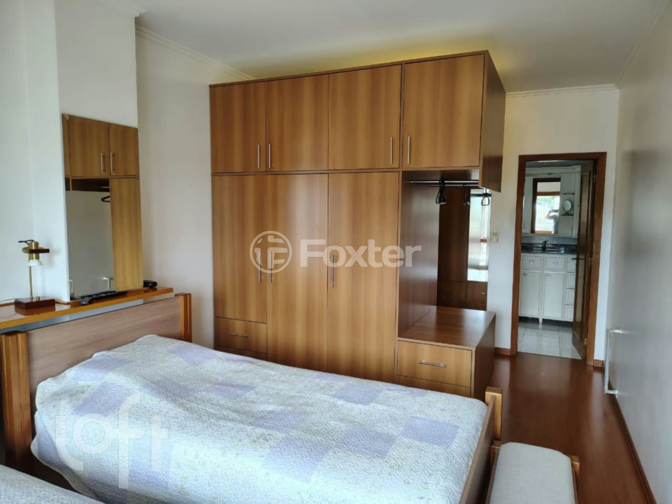 Casa à venda com 3 quartos, 254m² - Foto 7