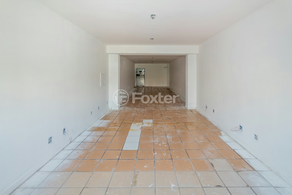 Casa à venda com 2 quartos, 279m² - Foto 3