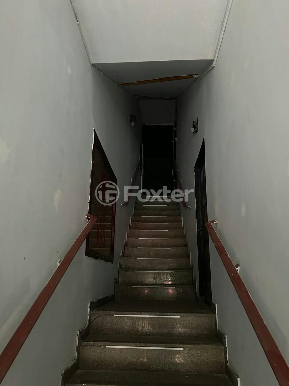 Casa à venda com 2 quartos, 279m² - Foto 2