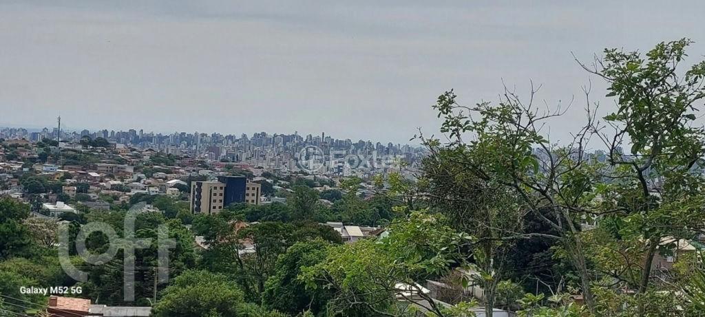 Casa à venda com 2 quartos, 200m² - Foto 2