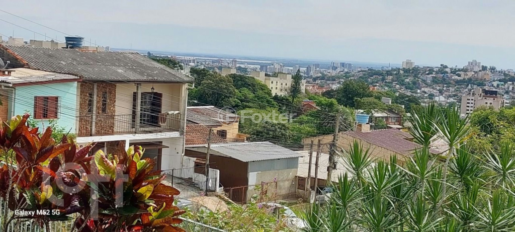 Casa à venda com 2 quartos, 200m² - Foto 3