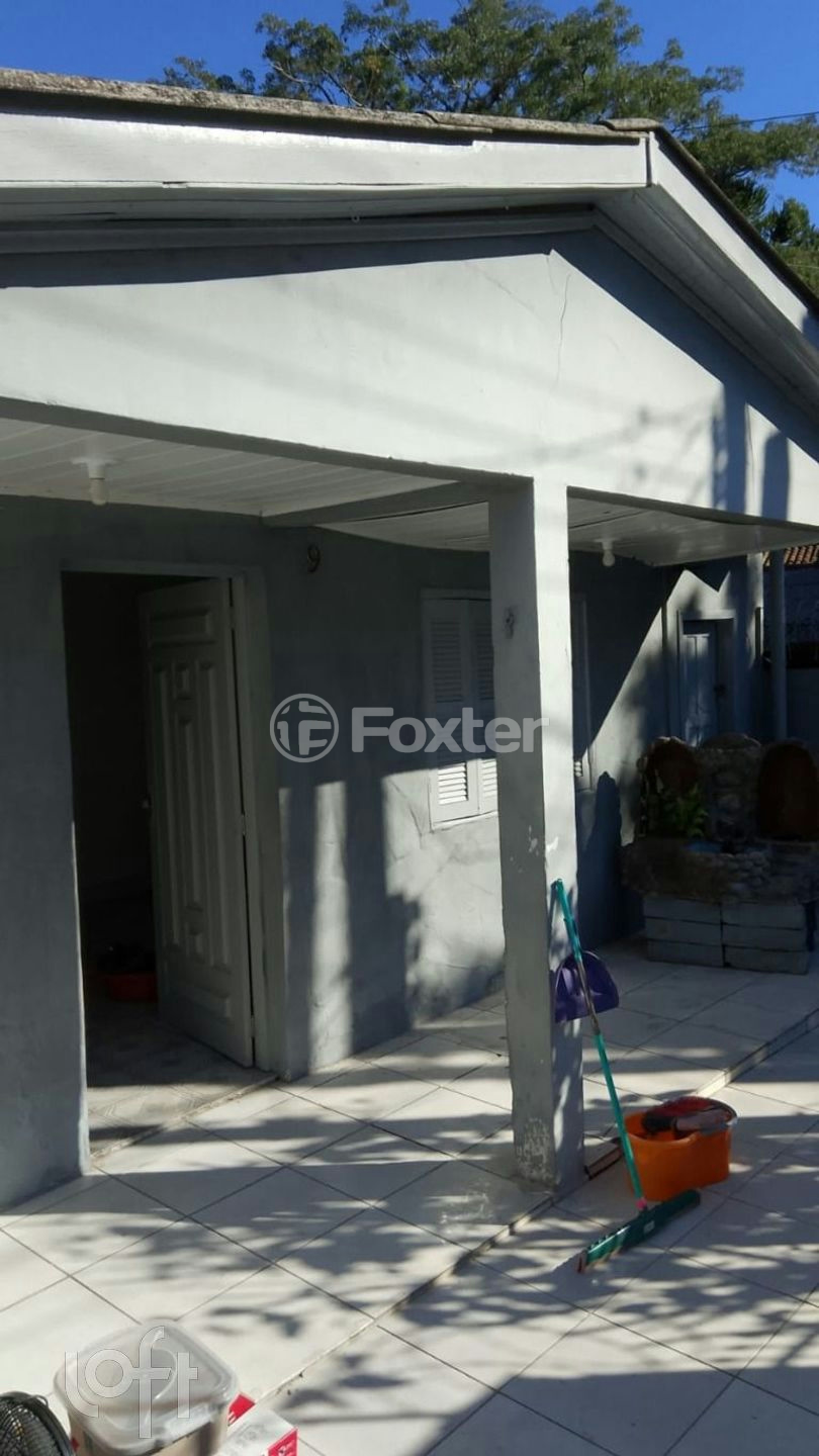 Casa à venda com 3 quartos, 150m² - Foto 1