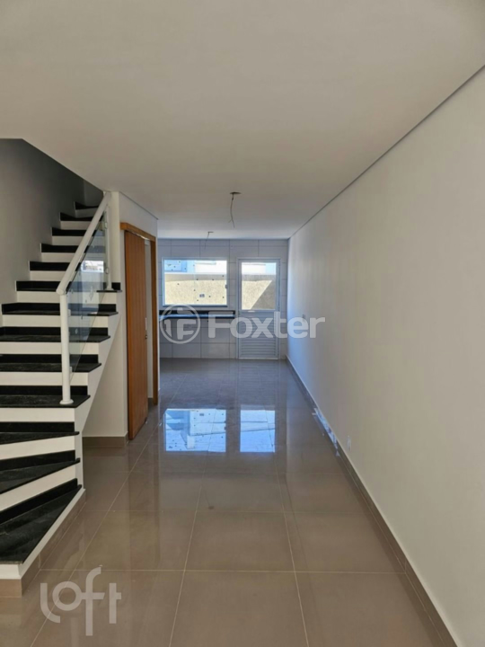 Casa à venda com 2 quartos, 77m² - Foto 1