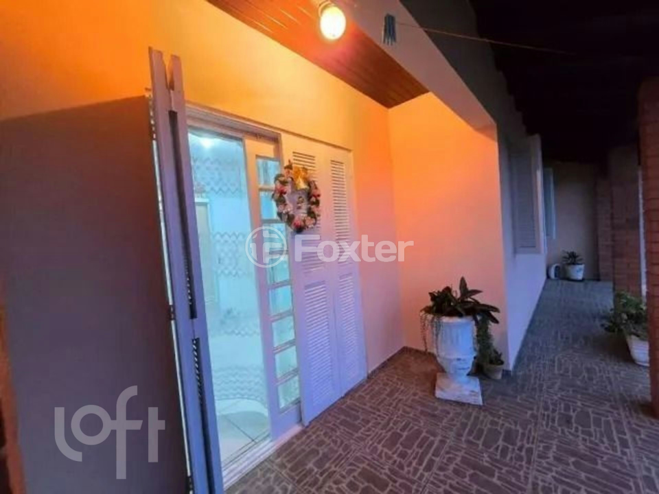 Casa à venda com 2 quartos, 190m² - Foto 1