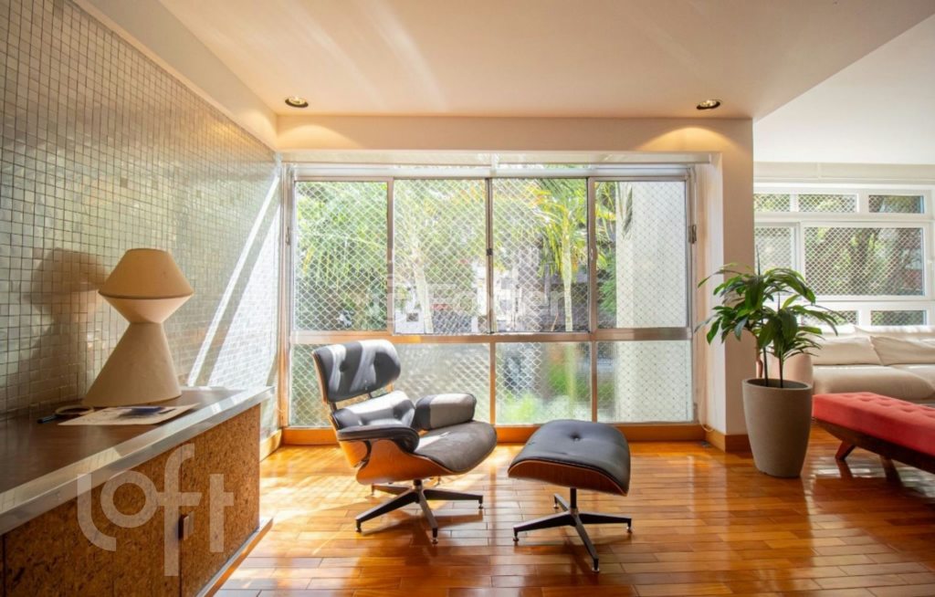 Apartamento à venda com 3 quartos, 215m² - Foto 3