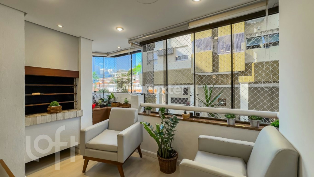 Apartamento à venda com 3 quartos, 109m² - Foto 1