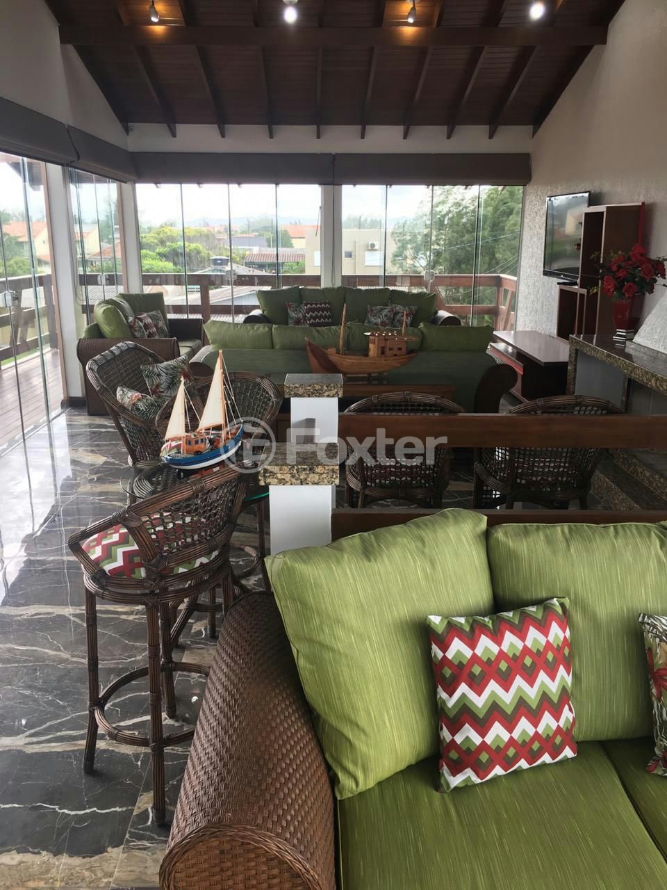 Casa à venda com 3 quartos, 290m² - Foto 4