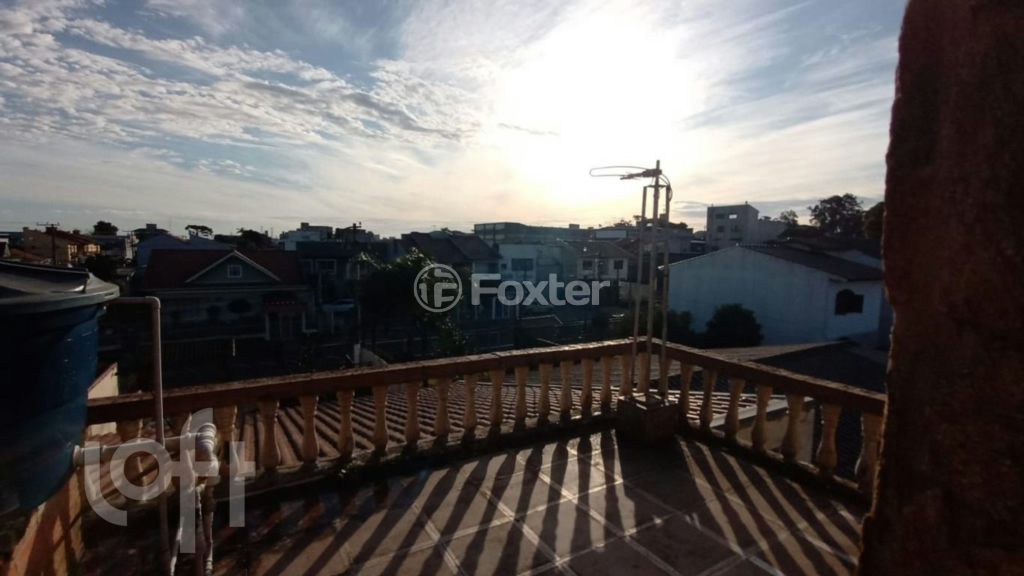 Casa à venda com 4 quartos, 220m² - Foto 3