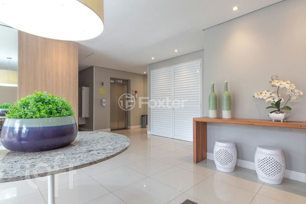 Apartamento à venda com 2 quartos, 45m² - Foto 25