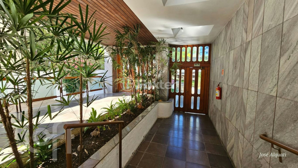 Apartamento à venda com 3 quartos, 143m² - Foto 12