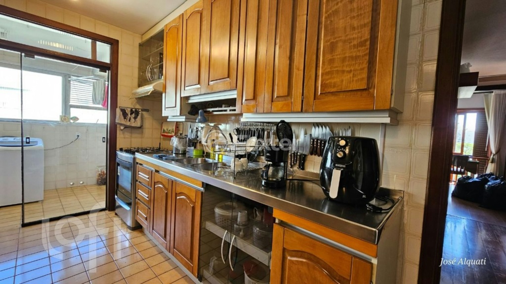Apartamento à venda com 3 quartos, 143m² - Foto 46