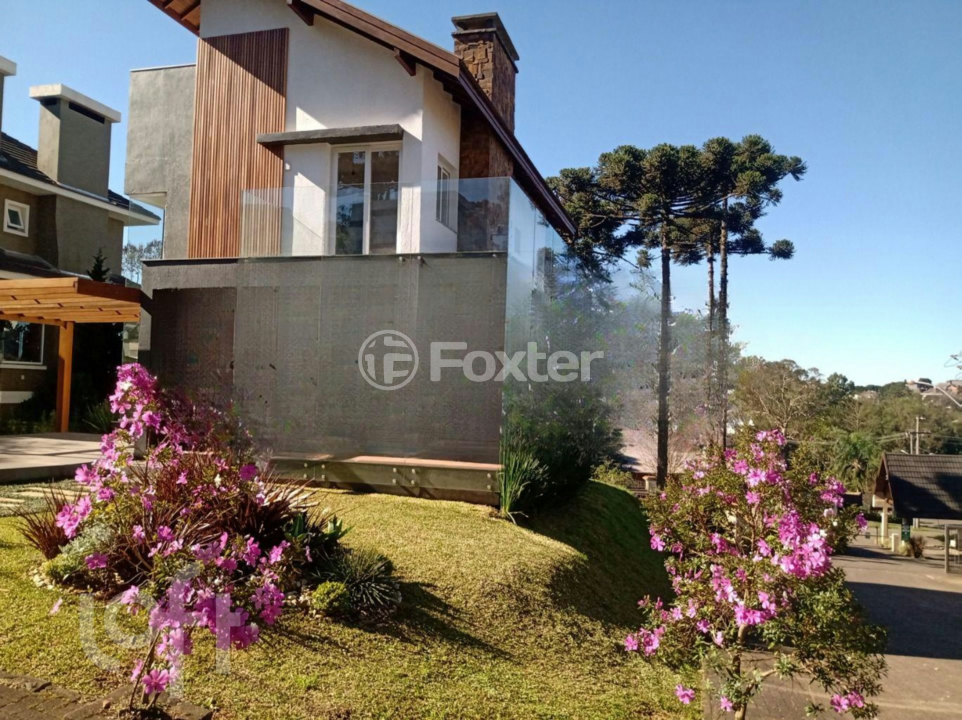 Casa à venda com 3 quartos, 207m² - Foto 2