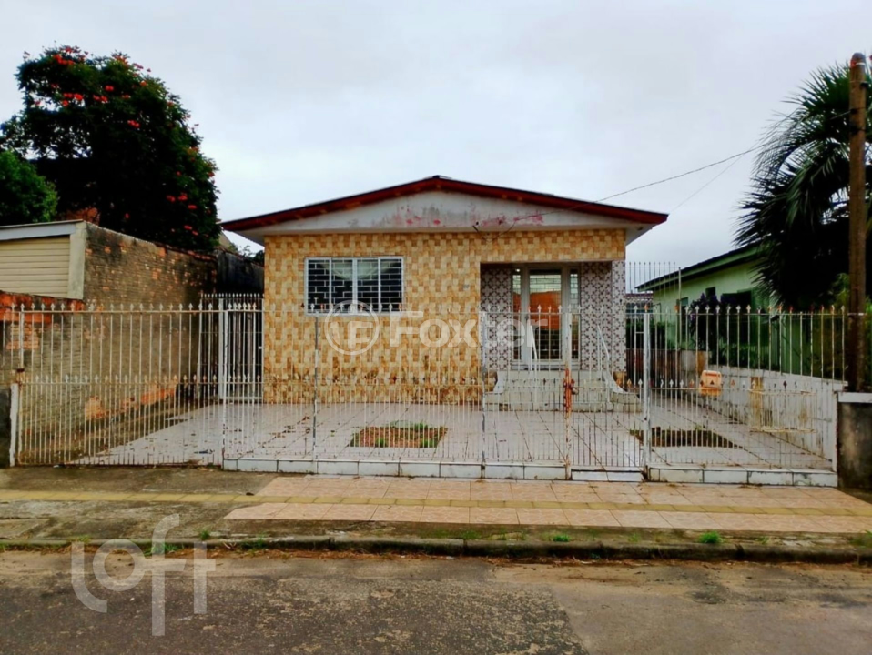 Casa à venda com 2 quartos, 107m² - Foto 1