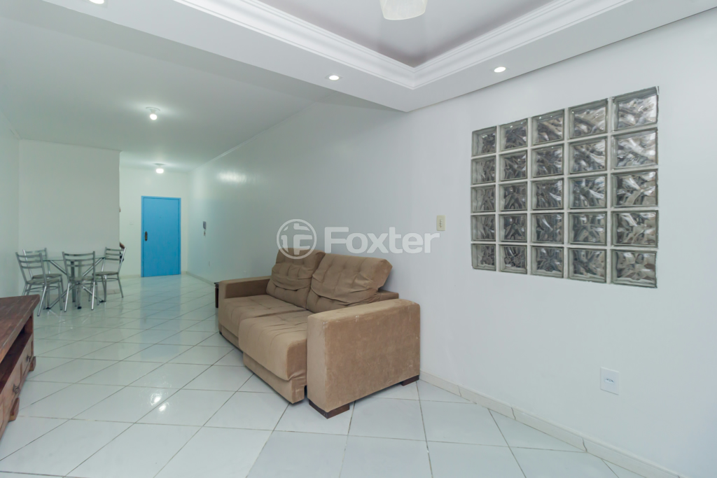 Apartamento à venda com 2 quartos, 70m² - Foto 2