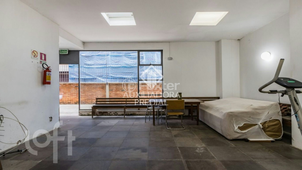 Apartamento à venda com 2 quartos, 78m² - Foto 24