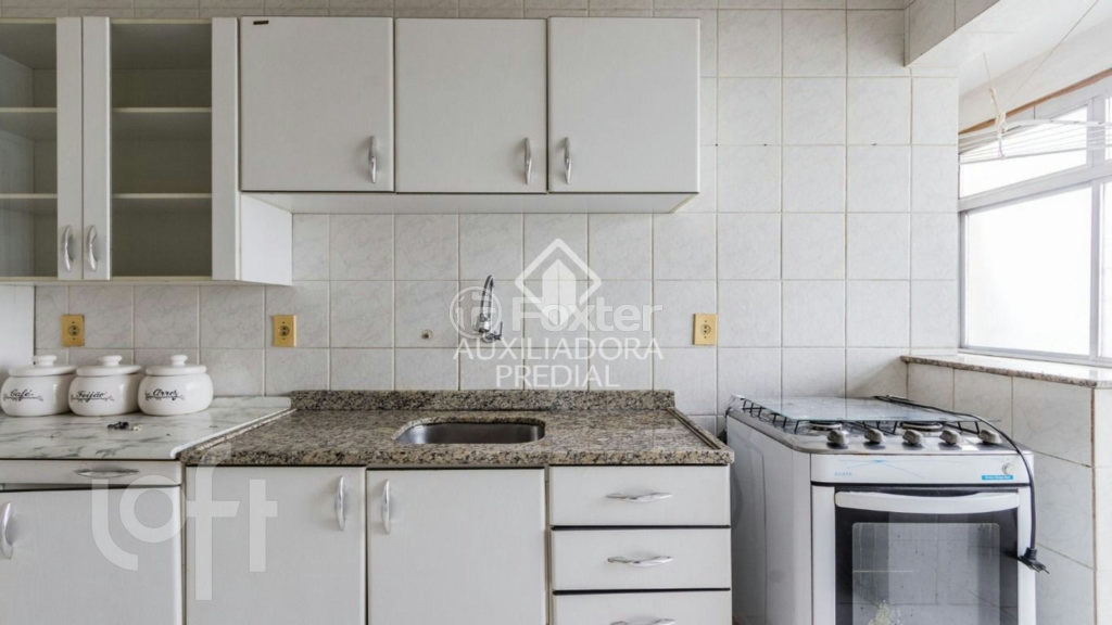 Apartamento à venda com 2 quartos, 78m² - Foto 3
