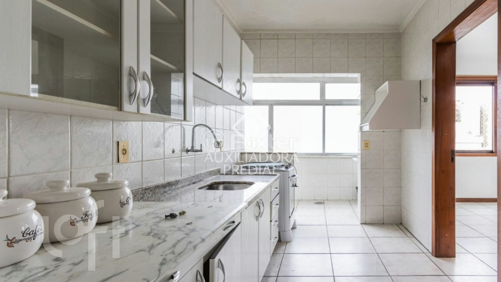 Apartamento à venda com 2 quartos, 78m² - Foto 4