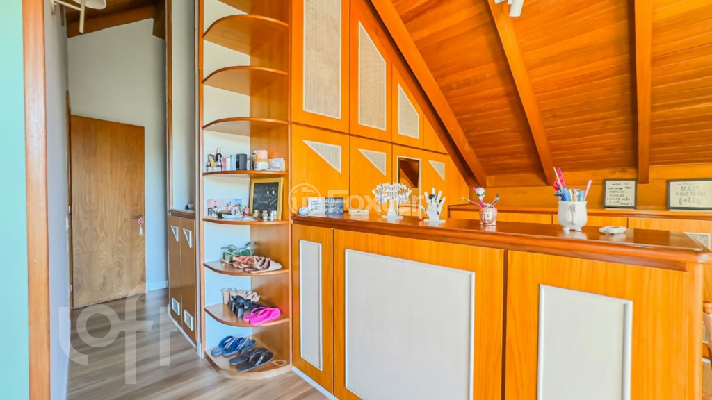 Casa à venda com 6 quartos, 350m² - Foto 31