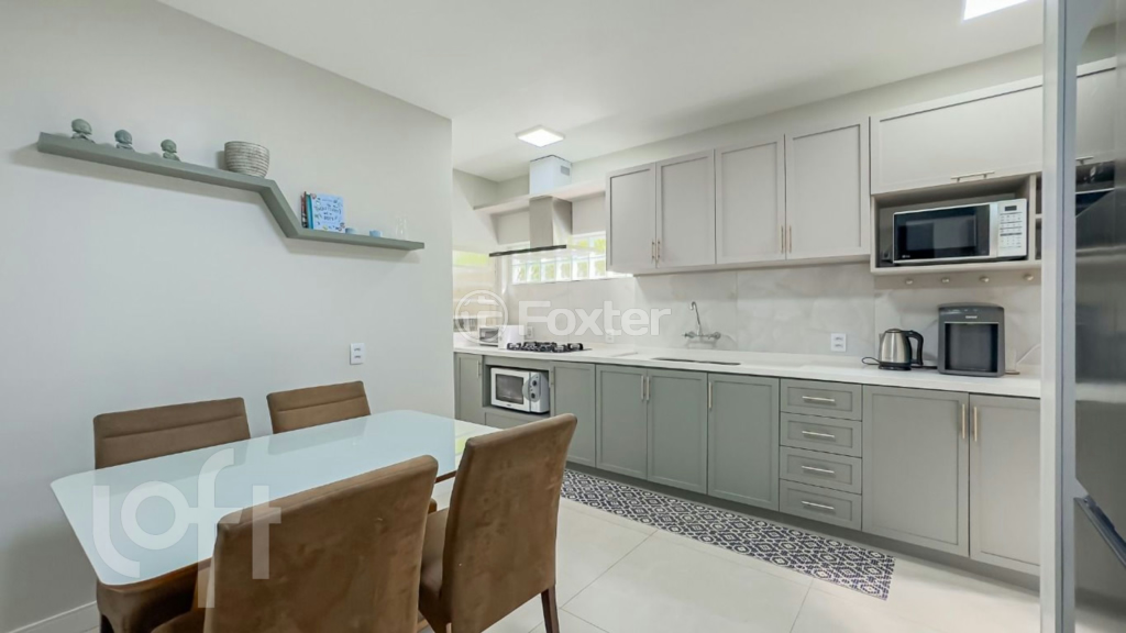 Casa à venda com 6 quartos, 350m² - Foto 14