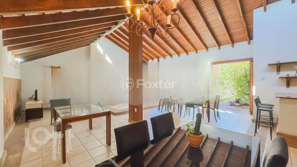 Casa à venda com 6 quartos, 350m² - Foto 11
