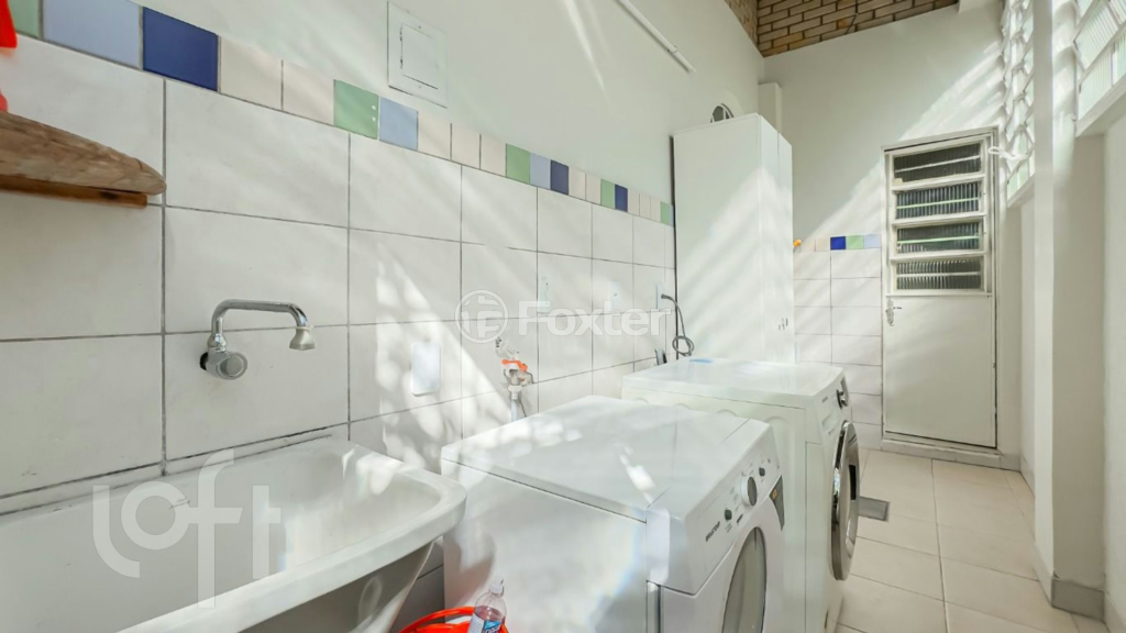 Casa à venda com 6 quartos, 350m² - Foto 53