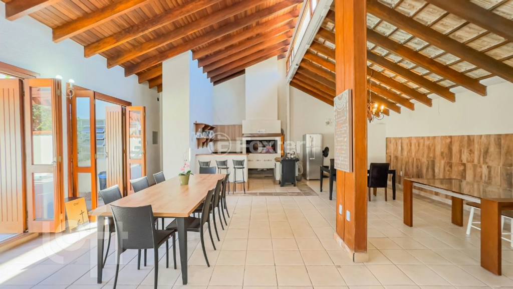 Casa à venda com 6 quartos, 350m² - Foto 10