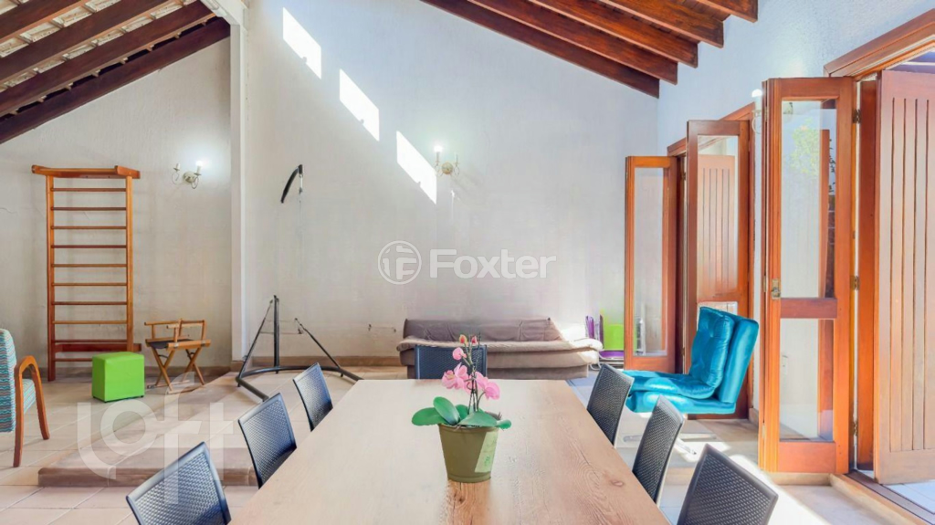 Casa à venda com 6 quartos, 350m² - Foto 9