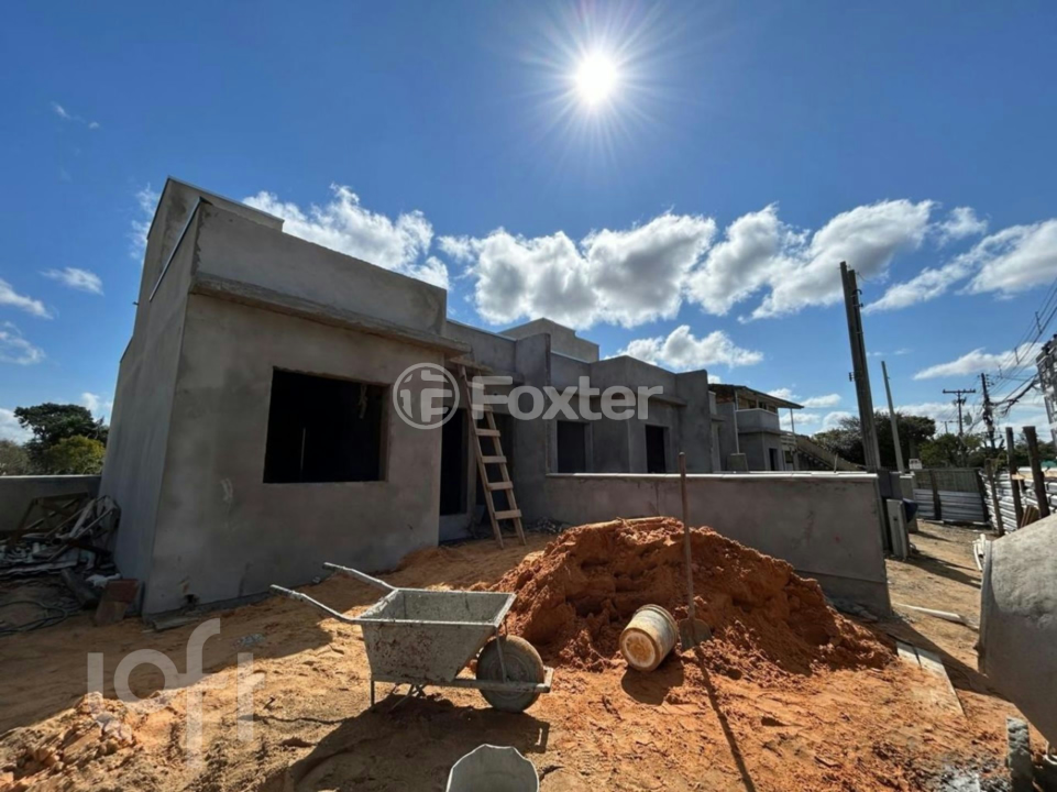 Casa à venda com 2 quartos, 43m² - Foto 3
