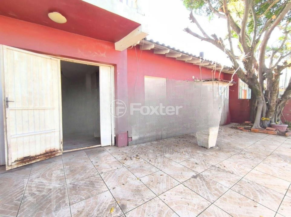 Casa à venda com 3 quartos, 160m² - Foto 2