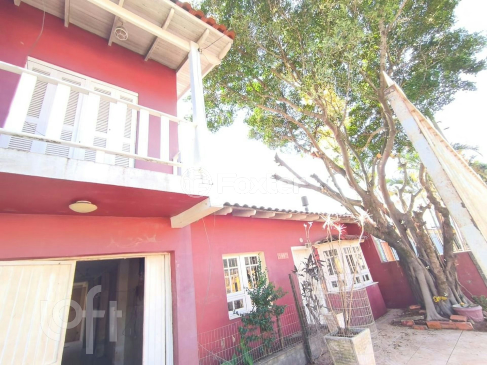 Casa à venda com 3 quartos, 160m² - Foto 1