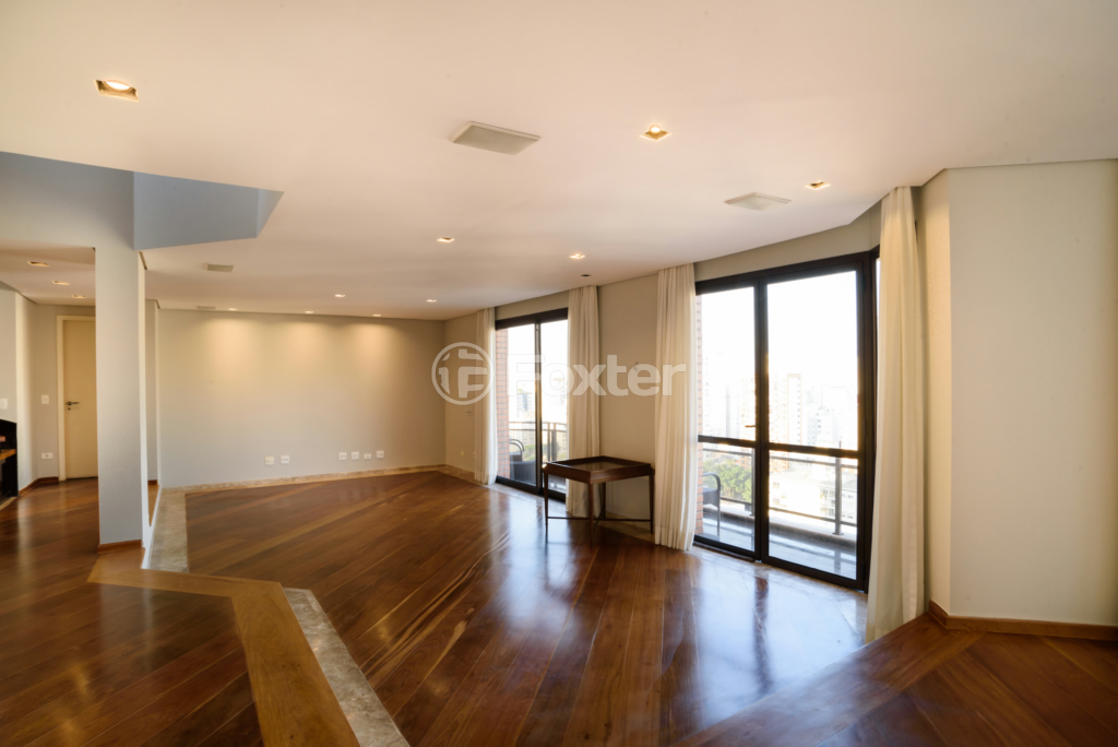 Cobertura à venda com 4 quartos, 523m² - Foto 1