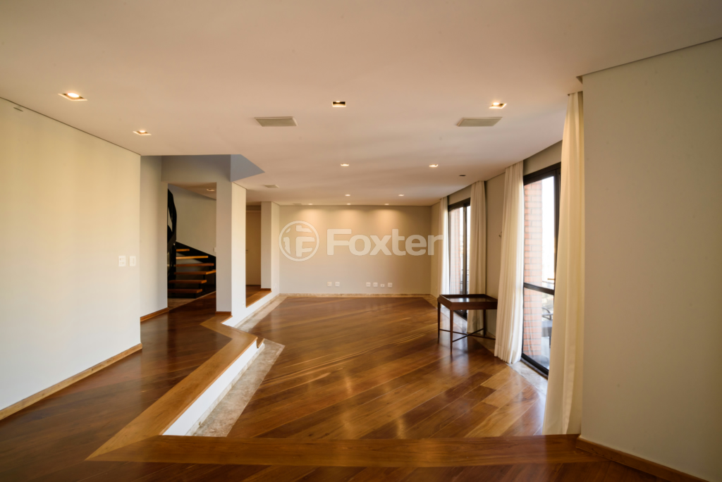 Cobertura à venda com 4 quartos, 523m² - Foto 3