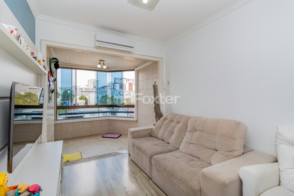 Apartamento à venda com 2 quartos, 67m² - Foto 2