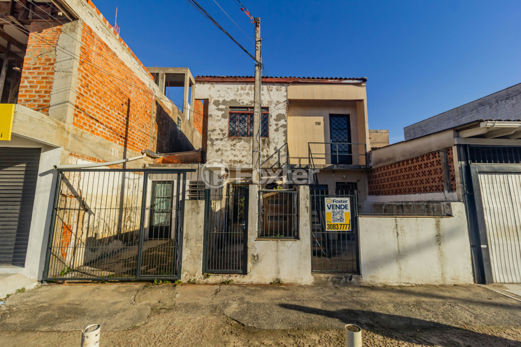 Casa à venda com 5 quartos, 56m² - Foto 1