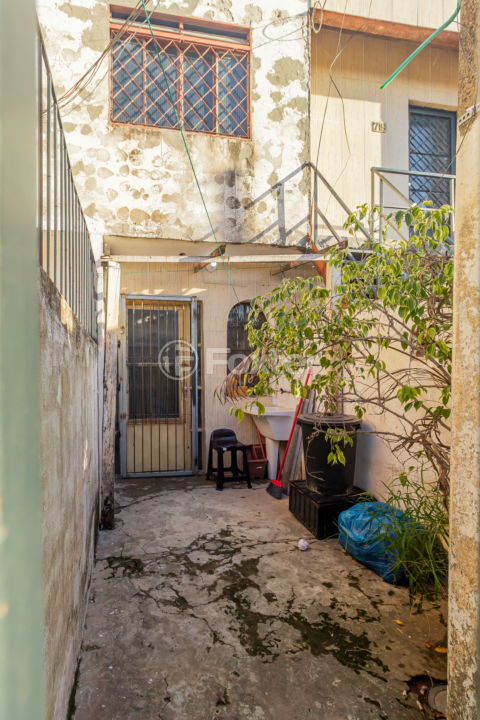 Casa à venda com 5 quartos, 56m² - Foto 35
