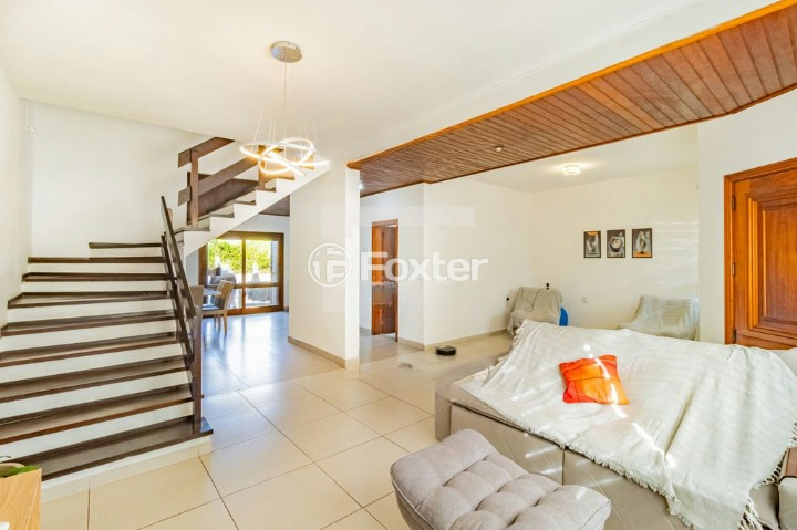 Casa à venda com 3 quartos, 140m² - Foto 4