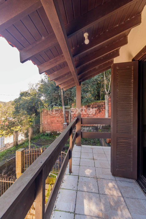 Casa à venda com 3 quartos, 120m² - Foto 5