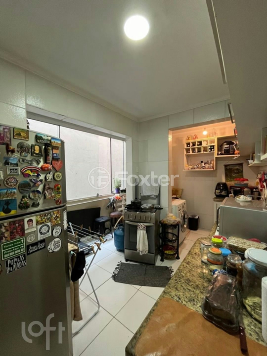 Apartamento à venda com 2 quartos, 67m² - Foto 3