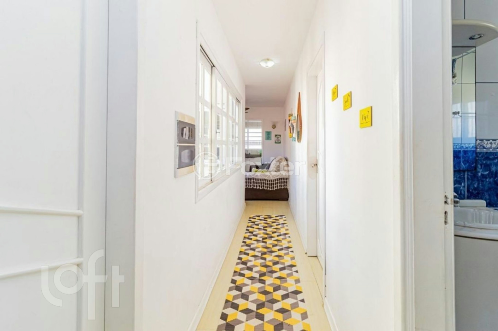 Casa à venda com 8 quartos, 330m² - Foto 65
