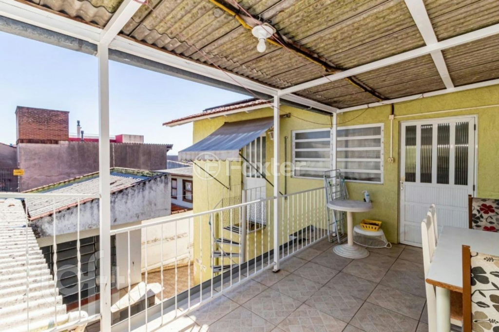 Casa à venda com 8 quartos, 330m² - Foto 50