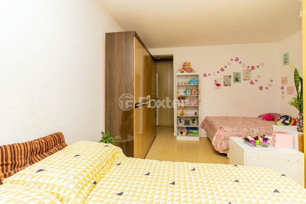 Casa à venda com 8 quartos, 330m² - Foto 72