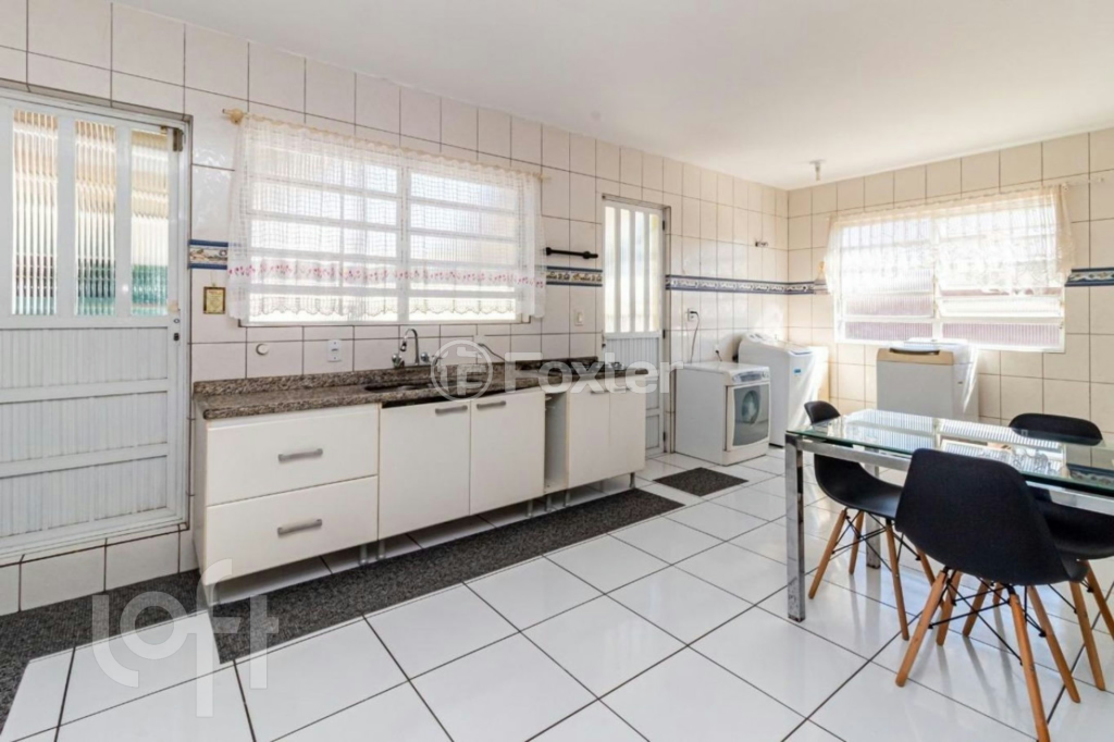 Casa à venda com 8 quartos, 330m² - Foto 56
