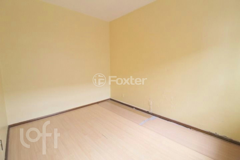Casa à venda com 8 quartos, 330m² - Foto 25
