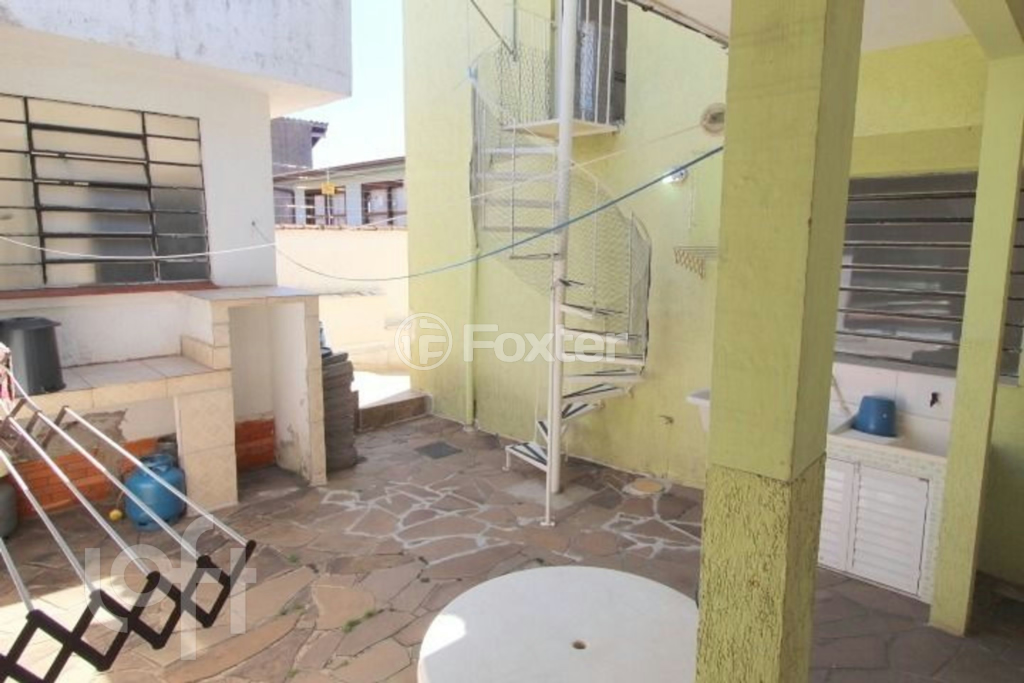 Casa à venda com 8 quartos, 330m² - Foto 51