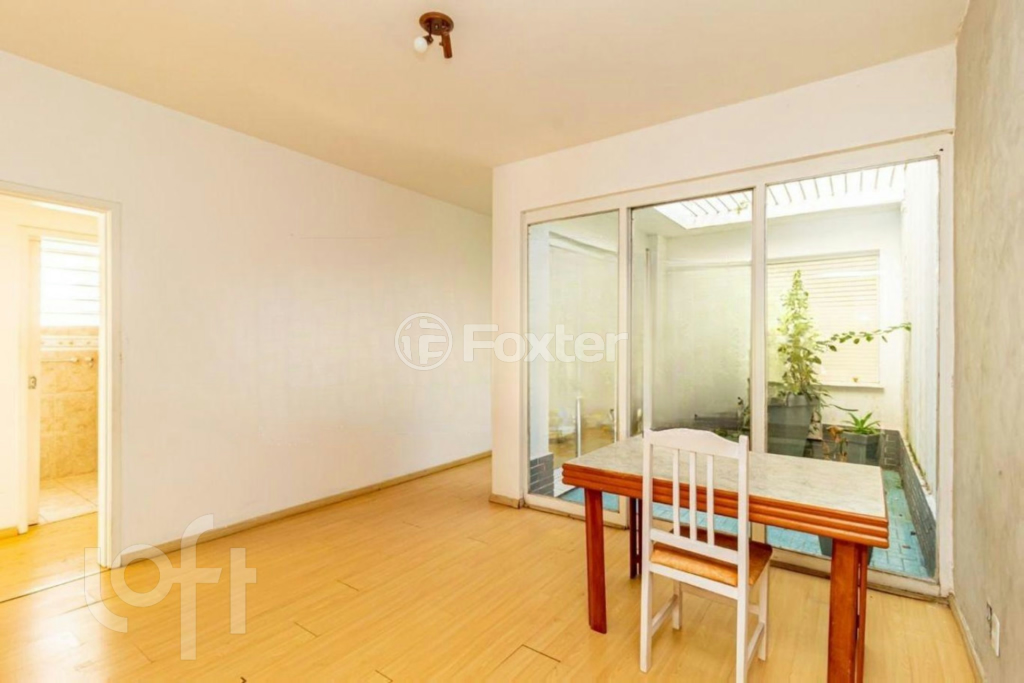 Casa à venda com 8 quartos, 330m² - Foto 18