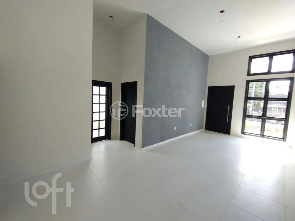 Casa à venda com 3 quartos, 150m² - Foto 1