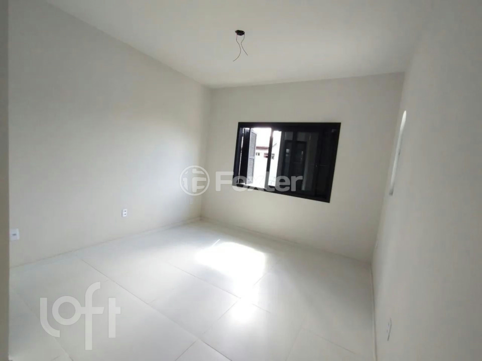 Casa à venda com 3 quartos, 150m² - Foto 2