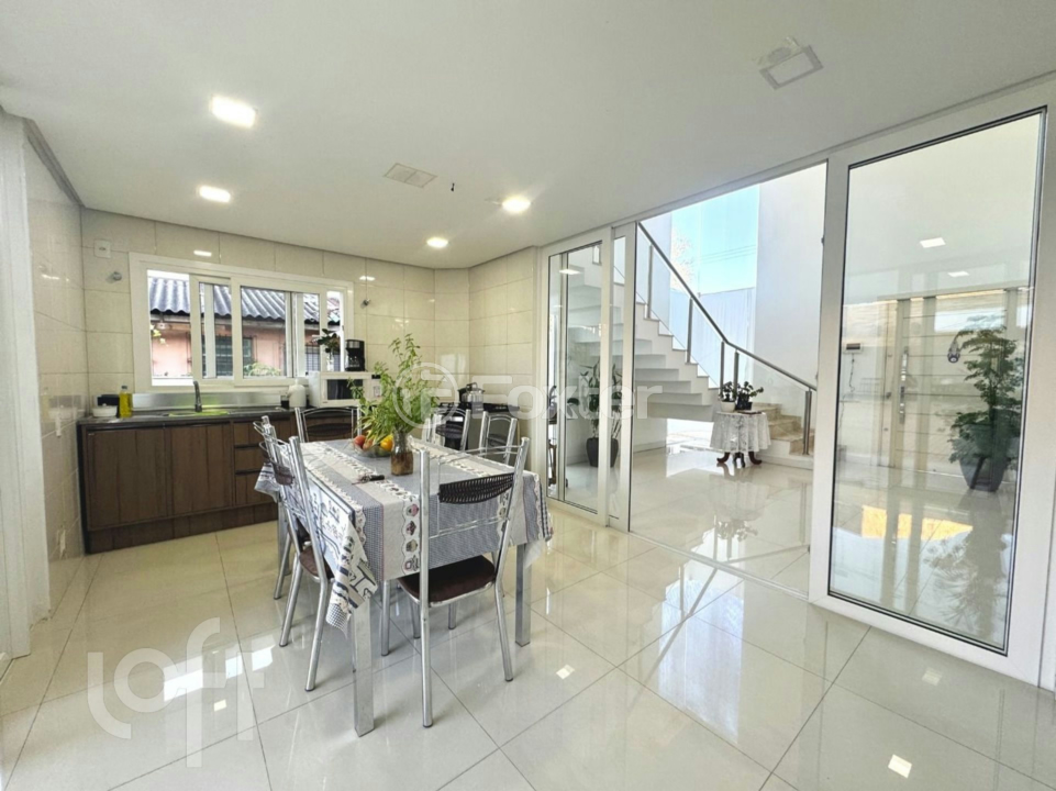 Casa à venda com 3 quartos, 200m² - Foto 8