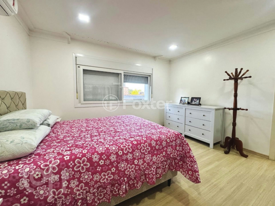 Casa à venda com 3 quartos, 200m² - Foto 13